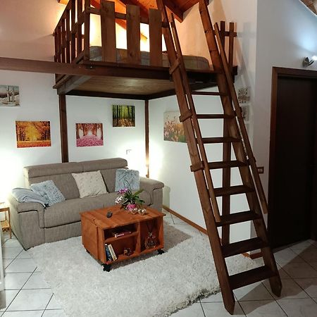 Casa Valletta Mezzomerico Luaran gambar