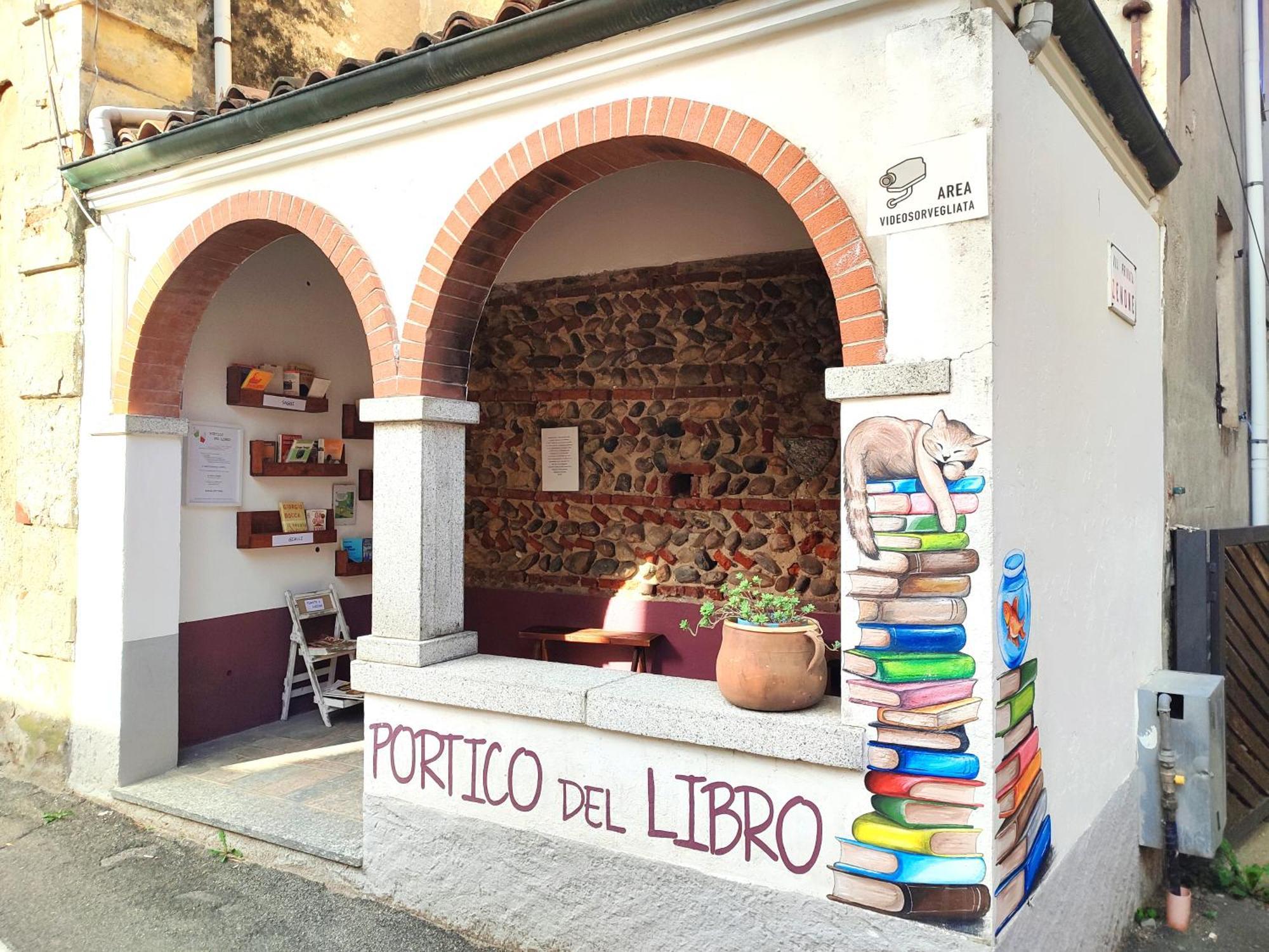 Casa Valletta Mezzomerico Luaran gambar